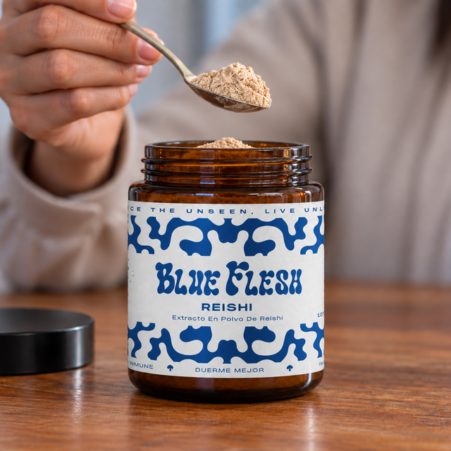 Mide tu porción: Reishi: extracto en polvo 100 g o 60 cápsulas Blue Flesh en polvo